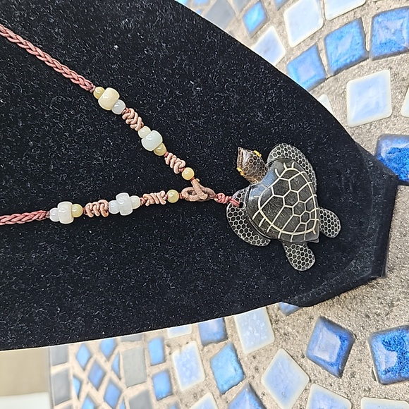 Rare Glass Beaded Necklace Wooden Turtle Pendant Adjustable String Multicolor OS - Picture 4 of 4